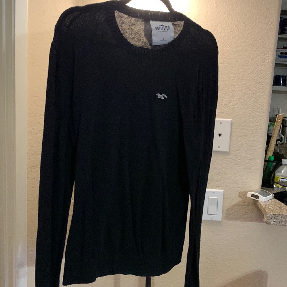 Hollister crewneck sweater